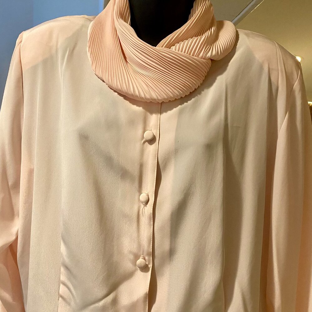 Vintage Soft Pink Blouse long sleeve button down  ~ Size 18